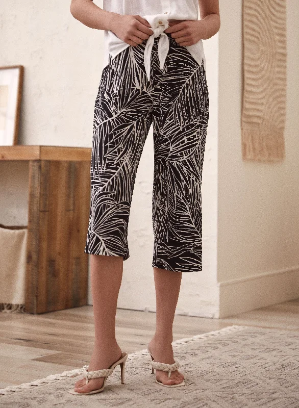 Palm Leaf Print Pull-On Capris